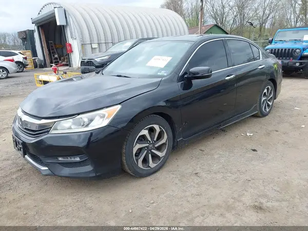 1HGCR3F8XGA000434 2016 HONDA ACCORD - Image 2