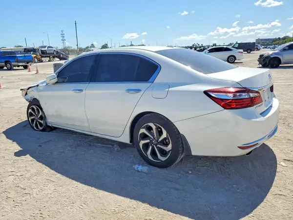 1HGCR3F8XGA002619 2016 HONDA ACCORD - Image 2