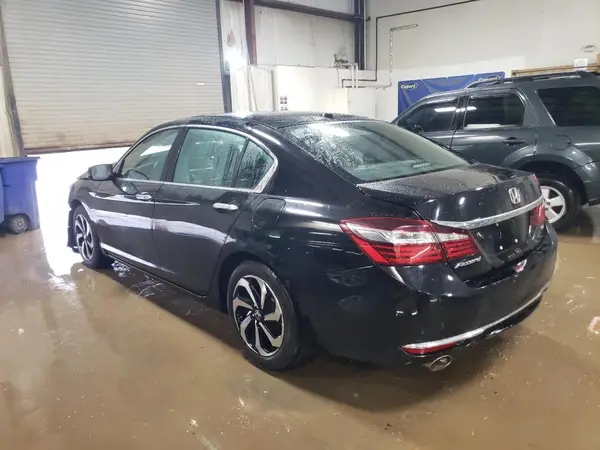 1HGCR3F8XGA003768 2016 HONDA ACCORD - Image 2