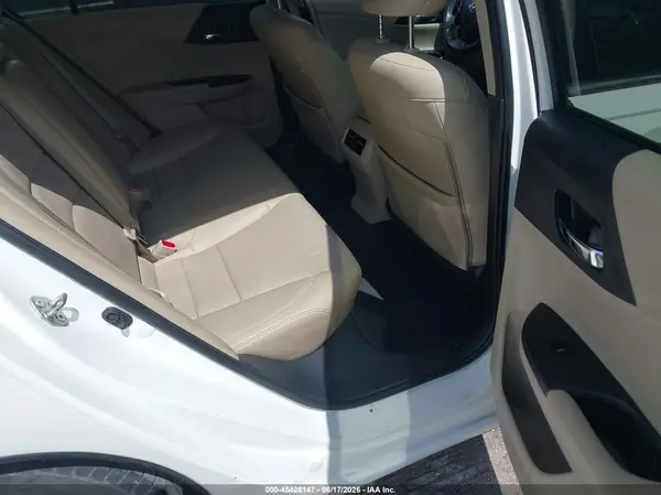 1HGCR3F8XGA005732 2016 HONDA ACCORD - Image 8