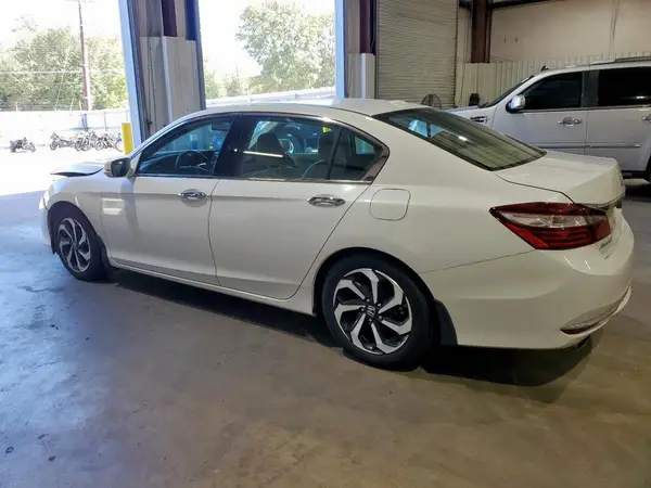 1HGCR3F8XGA019548 2016 HONDA ACCORD - Image 2