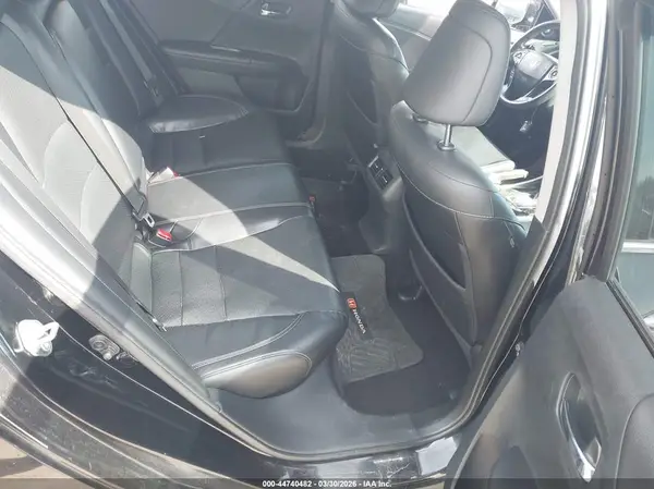 1HGCR3F8XGA025883 2016 HONDA ACCORD - Image 8