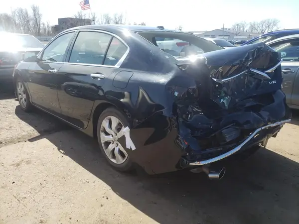 1HGCR3F8XGA027973 2016 HONDA ACCORD - Image 2