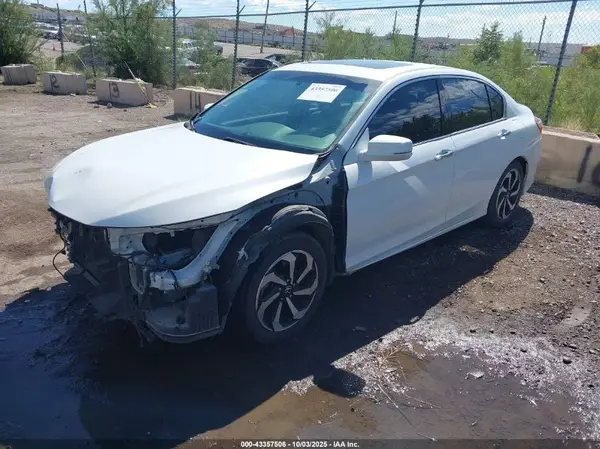 1HGCR3F8XGA031330 2016 HONDA ACCORD - Image 2