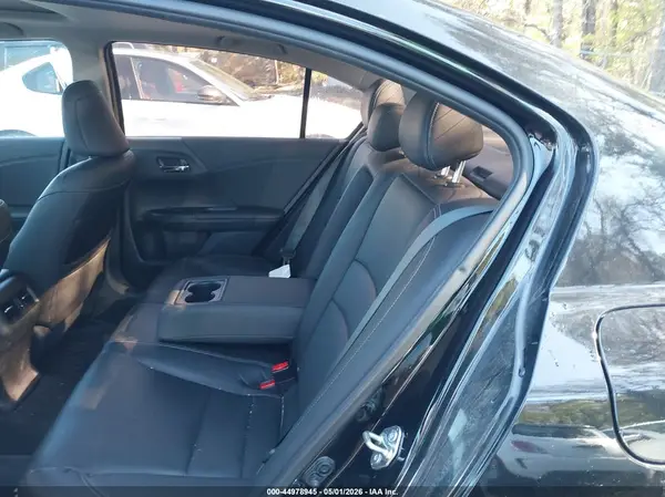 1HGCR3F8XHA007899 2017 HONDA ACCORD - Image 8