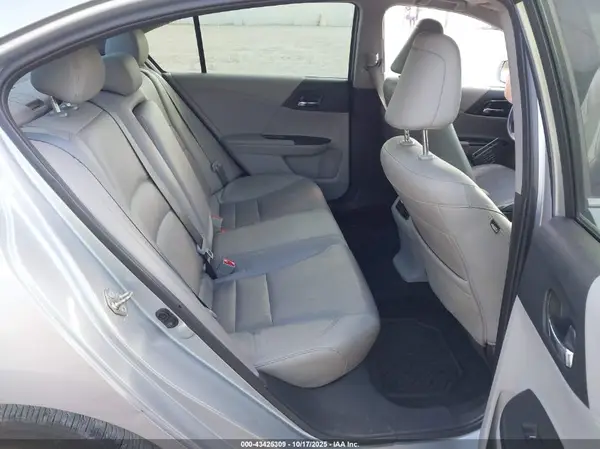 1HGCR3F8XHA011161 2017 HONDA ACCORD - Image 8