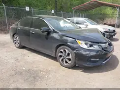1HGCR3F8XHA011290 2017 HONDA ACCORD