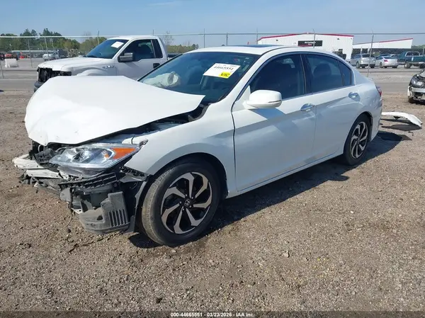 1HGCR3F8XHA013802 2017 HONDA ACCORD - Image 2