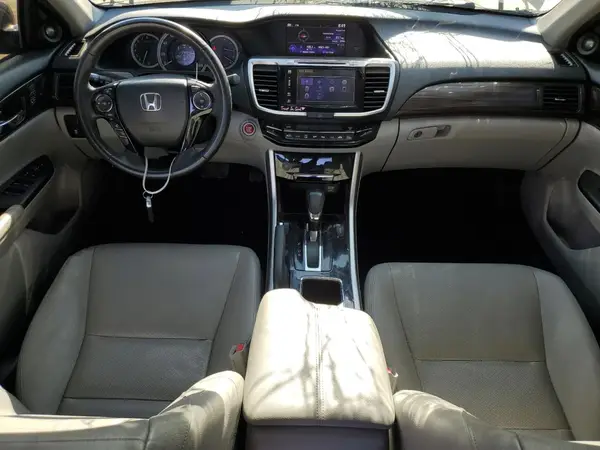 1HGCR3F8XHA015890 2017 HONDA ACCORD - Image 8