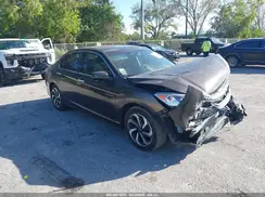 1HGCR3F8XHA023827 2017 HONDA ACCORD