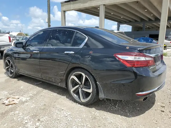 1HGCR3F8XHA028722 2017 HONDA ACCORD - Image 2