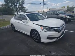 1HGCR3F8XHA029580 2017 HONDA ACCORD