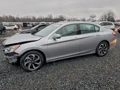 1HGCR3F8XHA030700 2017 HONDA ACCORD