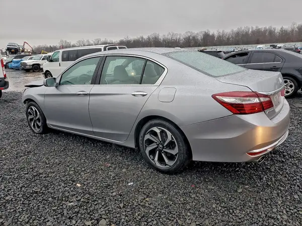 1HGCR3F8XHA030700 2017 HONDA ACCORD - Image 2