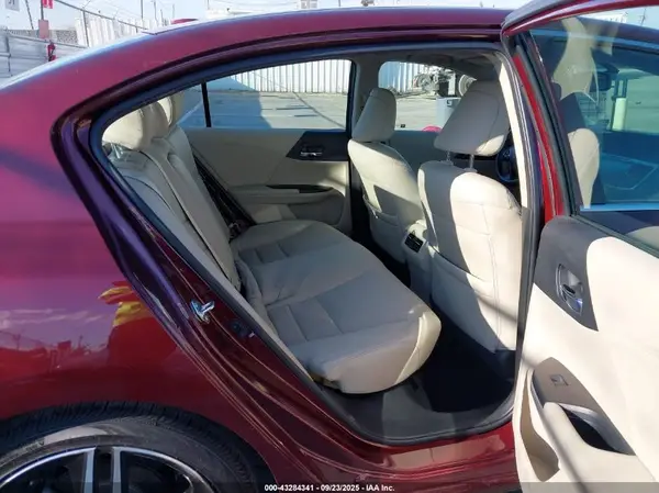 1HGCR3F8XHA033726 2017 HONDA ACCORD - Image 8