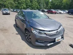 1HGCR3F8XHA035833 2017 HONDA ACCORD