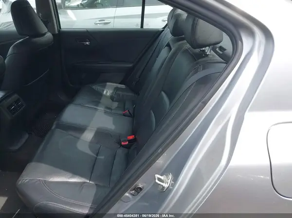 1HGCR3F8XHA036013 2017 HONDA ACCORD - Image 8