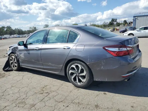 1HGCR3F8XHA037307 2017 HONDA ACCORD - Image 2