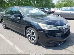 1HGCR3F8XHA037758 2017 HONDA ACCORD