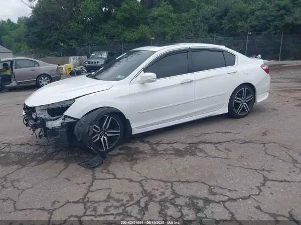 1HGCR3F90GA020734 2016 HONDA ACCORD - Image 2