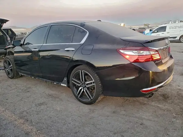 1HGCR3F90GA027246 2016 HONDA ACCORD - Image 2