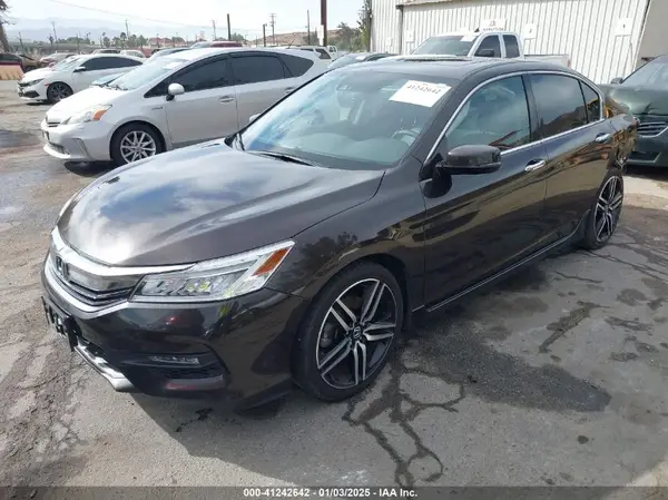 1HGCR3F90HA010626 2017 HONDA ACCORD - Image 2