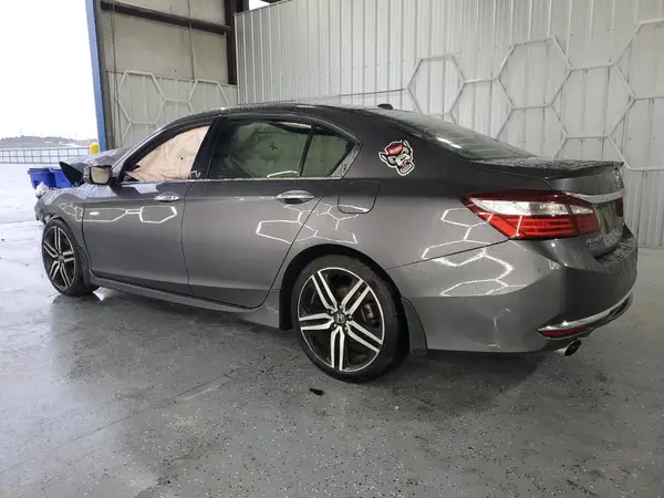 1HGCR3F90HA018600 2017 HONDA ACCORD - Image 2
