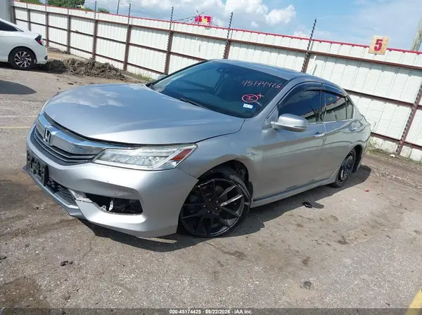 1HGCR3F90HA026339 2017 HONDA ACCORD - Image 2