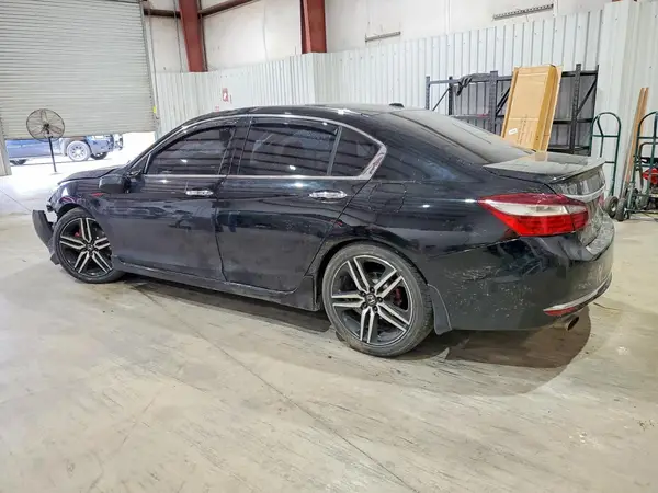 1HGCR3F90HA027880 2017 HONDA ACCORD - Image 2