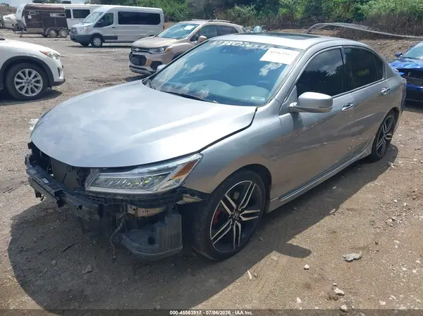 1HGCR3F90HA036773 2017 HONDA ACCORD - Image 2