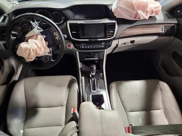 1HGCR3F90HA040418 2017 HONDA ACCORD - Image 8
