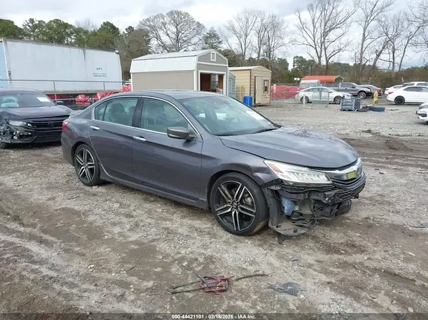 1HGCR3F90HA043934 2017 HONDA ACCORD - Image 1