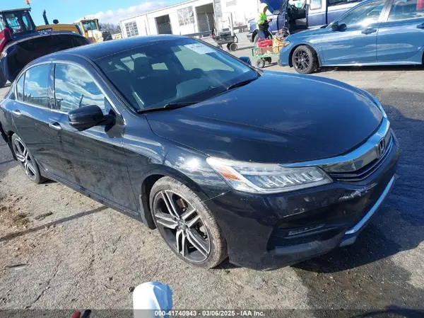 1HGCR3F91HA003586 2017 HONDA ACCORD - Image 1