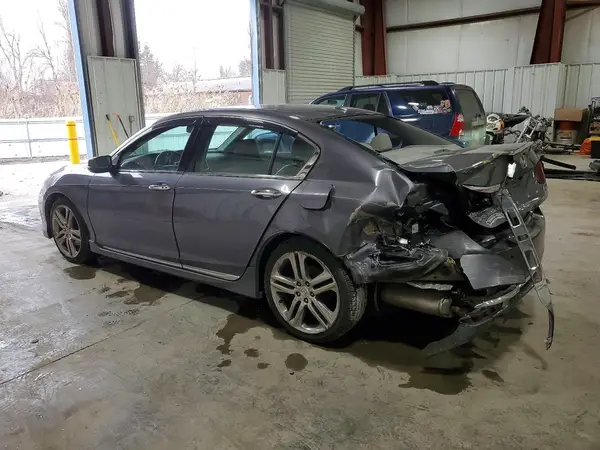 1HGCR3F91HA004561 2017 HONDA ACCORD - Image 2
