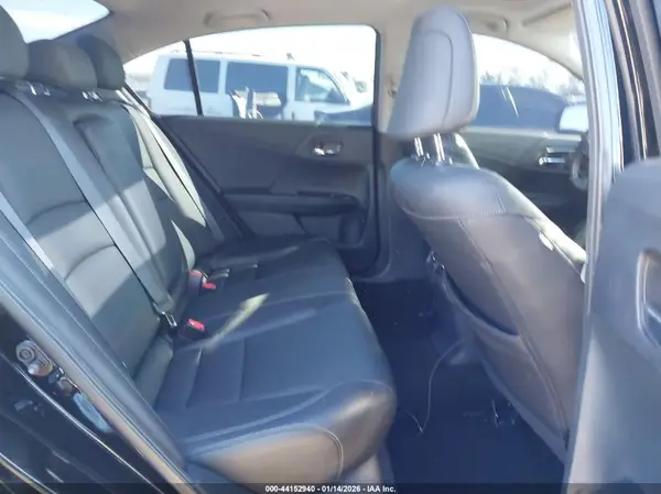 1HGCR3F91HA004897 2017 HONDA ACCORD - Image 8