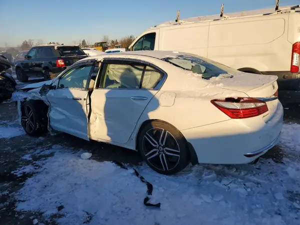 1HGCR3F91HA010327 2017 HONDA ACCORD - Image 2