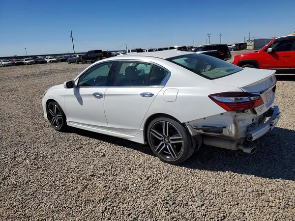 1HGCR3F91HA010781 2017 HONDA ACCORD - Image 2