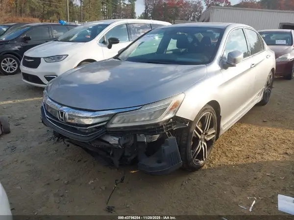 1HGCR3F91HA027399 2017 HONDA ACCORD - Image 2