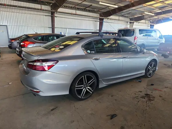2017 HONDA ACCORD COPART lot 52102756 auction photo 3