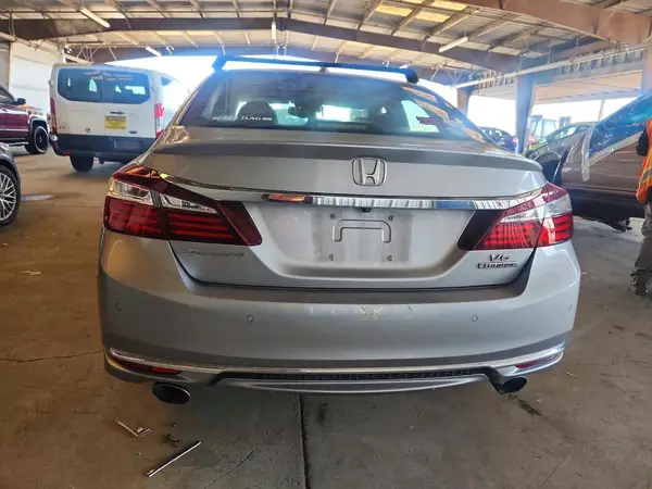 2017 HONDA ACCORD COPART lot 52102756 auction photo 6