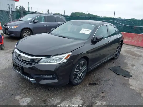 1HGCR3F91HA039309 2017 HONDA ACCORD - Image 2