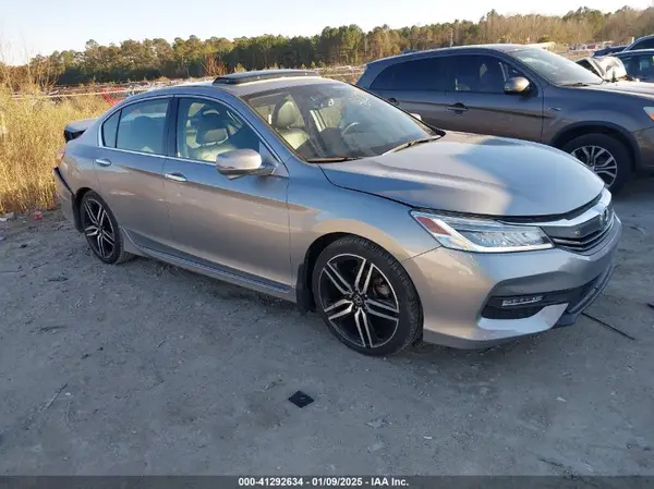 1HGCR3F91HA039388 2017 HONDA ACCORD - Image 1