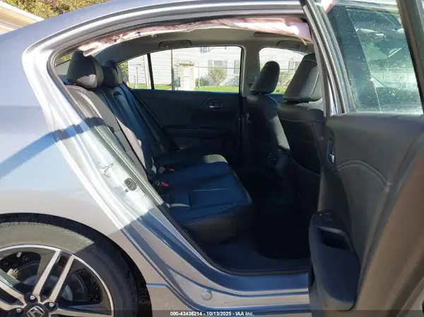 1HGCR3F91HA041612 2017 HONDA ACCORD - Image 8