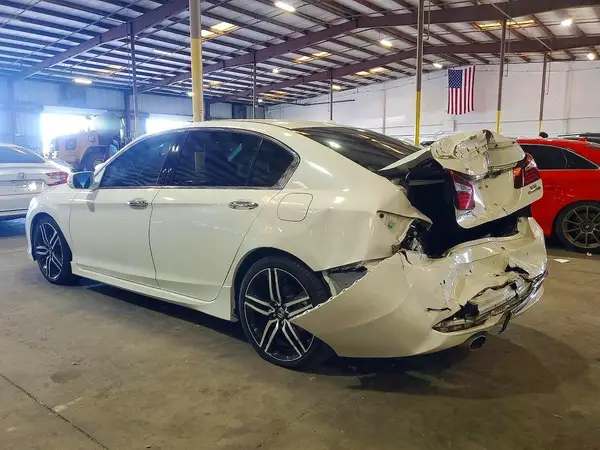 1HGCR3F91HA045904 2017 HONDA ACCORD - Image 2