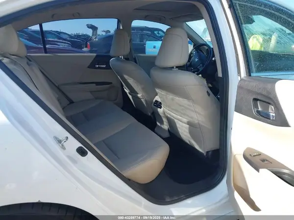 1HGCR3F92GA012053 2016 HONDA ACCORD - Image 8
