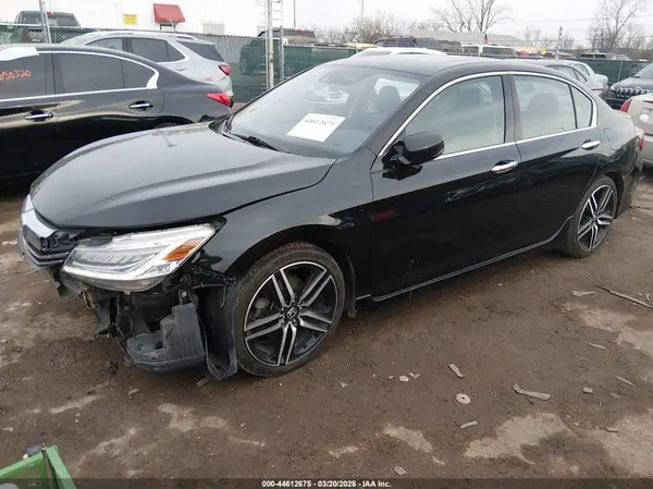 1HGCR3F92GA017253 2016 HONDA ACCORD - Image 2