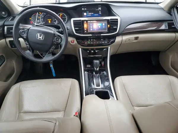 1HGCR3F92HA003919 2017 HONDA ACCORD - Image 8
