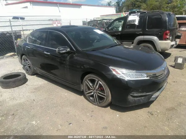 1HGCR3F92HA004634 2017 HONDA ACCORD - Image 1