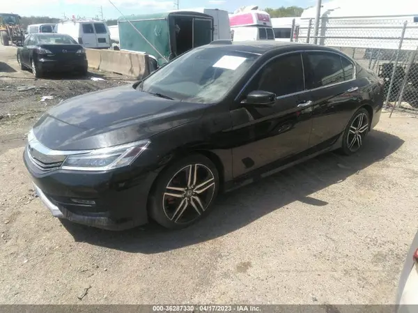 1HGCR3F92HA004634 2017 HONDA ACCORD - Image 2