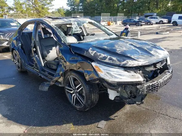 1HGCR3F92HA004861 2017 HONDA ACCORD - Image 1